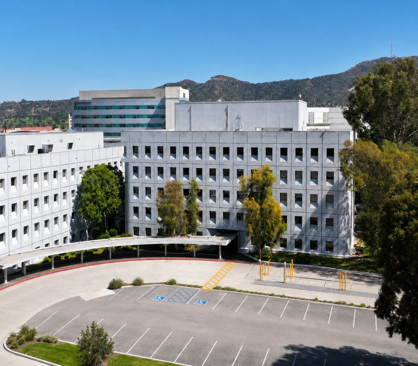 Exterior of the Berg-Feinfield Vision Correction eye care office at 2625 W. Alameda Ave. in Burbank, CA